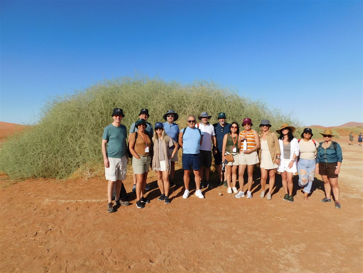 Grupo do famtour da Flot na chegada ao Parque Nacional Sossusvlei 