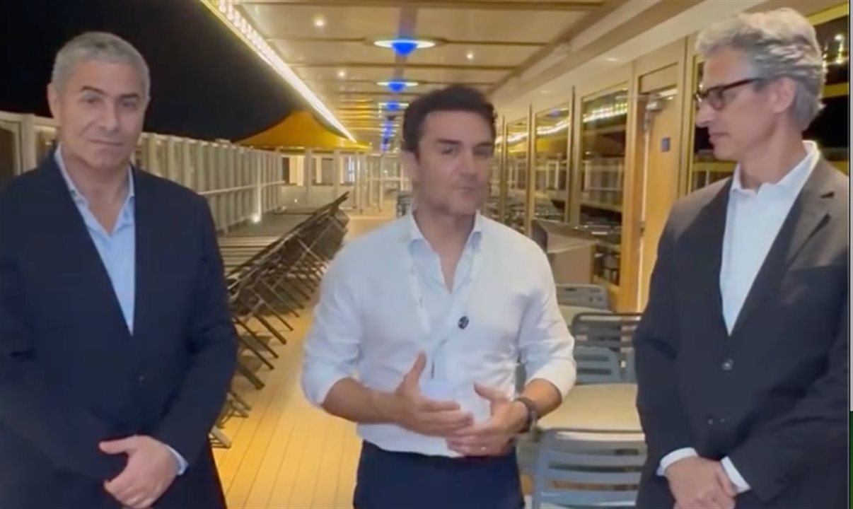 Dario Rustico, da Costa Cruzeiros, Celso Sabino, ministro do Turismo, e Marco Ferraz, da Clia Brasil