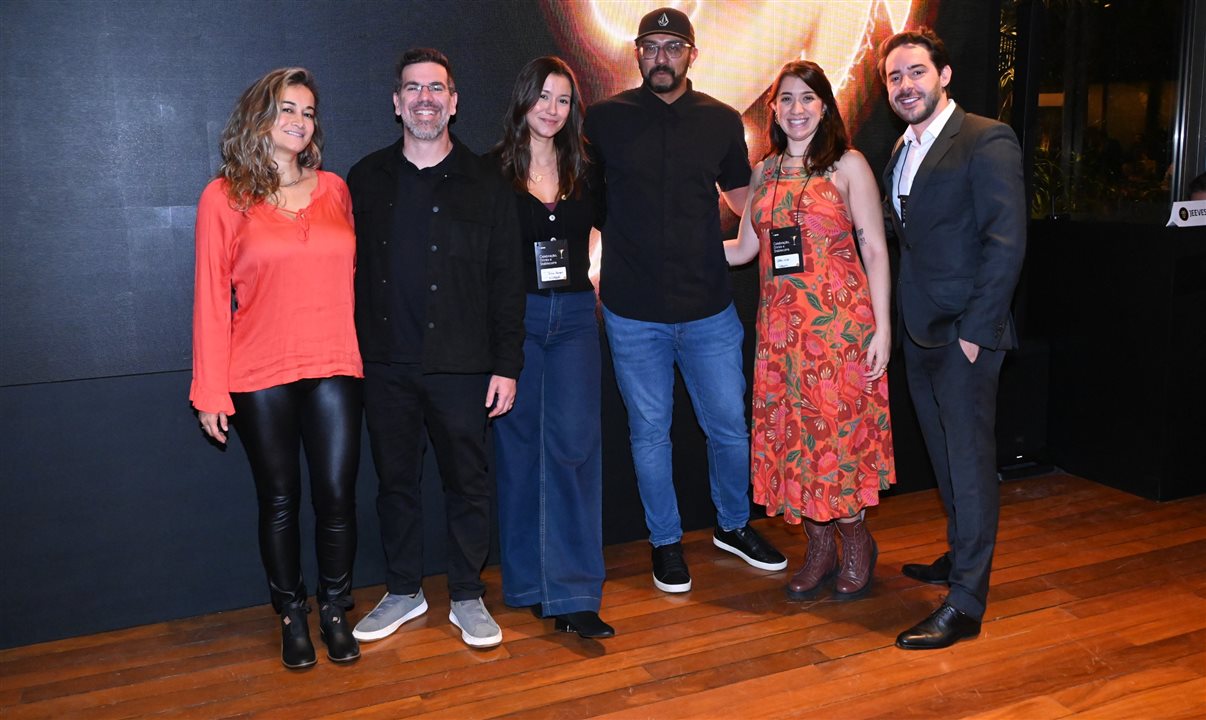 Fernanda Acosta, da Nubank, Gustavo Gorenstein, da Jeeves, Julia Borges, da Nunbank, Dileep Thazhmon, da Jeeves, Carolina Lins, da Nubank e Gustavo Monsanto, da Jeeves