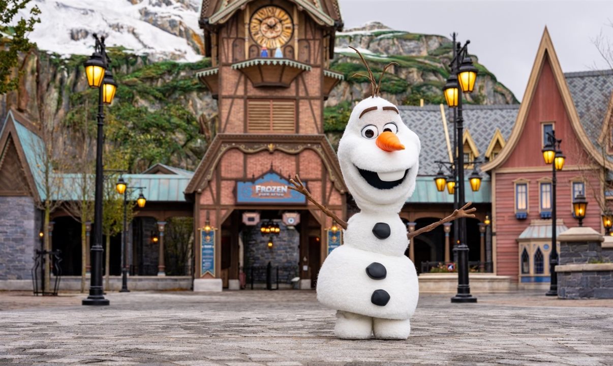 Segundo a Disney, cada movimento e detalhe do novo Olaf foi desenvolvido em colaboração com animadores originais de Frozen