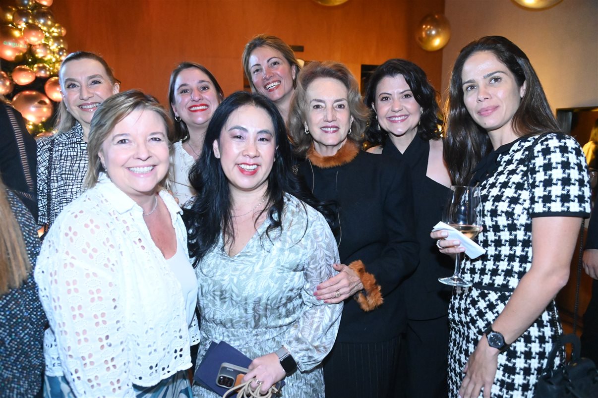 Jacqueline Papaleo, da JR2 Tur, Estela Farina, da NCL, Raquel Istoi, Renata Yano, da Teresa Perez, Thais Luz, da Star Tur, Salete Indolfo, da Diferencial Tur, Camila Rocha, da Camila Rocha Travel Designer e Maria Isabel Pena, Da Golden Rider 