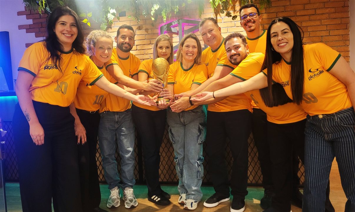 Time da Globalis durante lançamento do pacote Copa do Mundo para grupos de incentivos