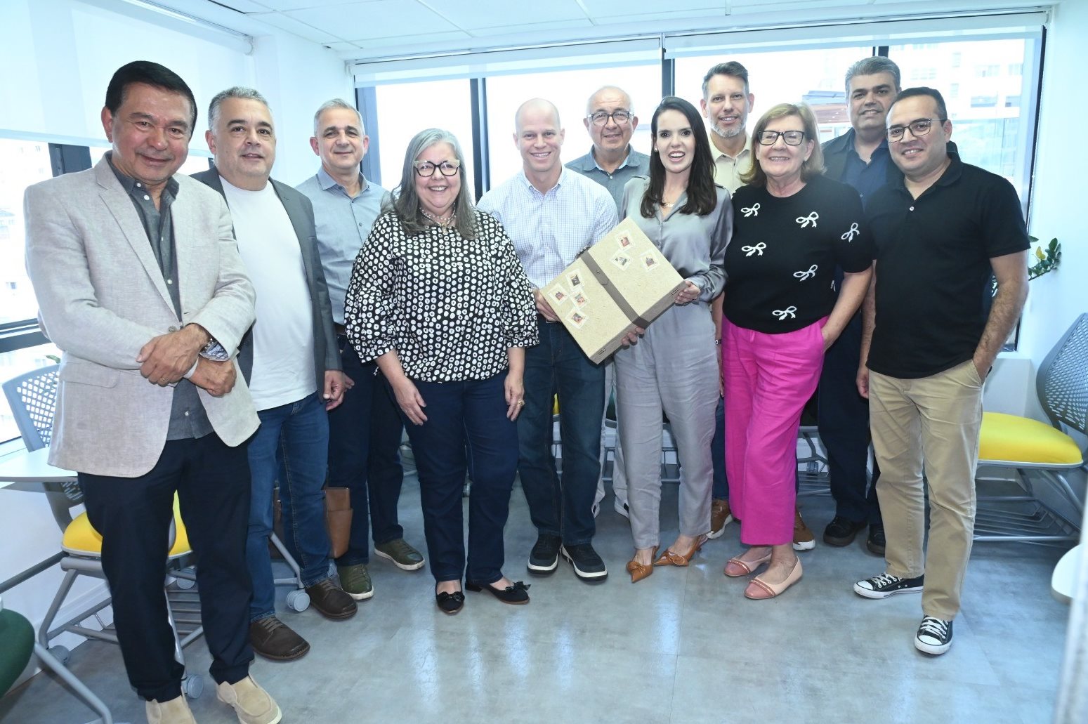 Representantes da Cooptures visitam escritório da PANROTAS