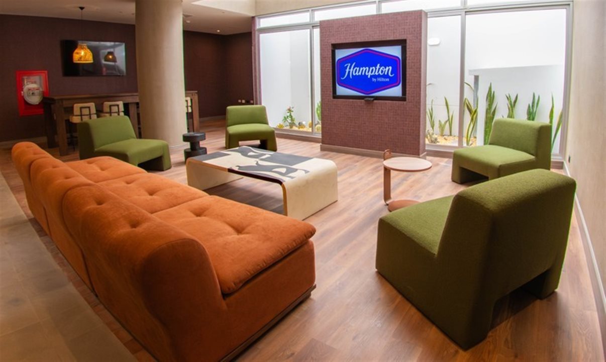 Área comum do Hampton by Hilton Cusco