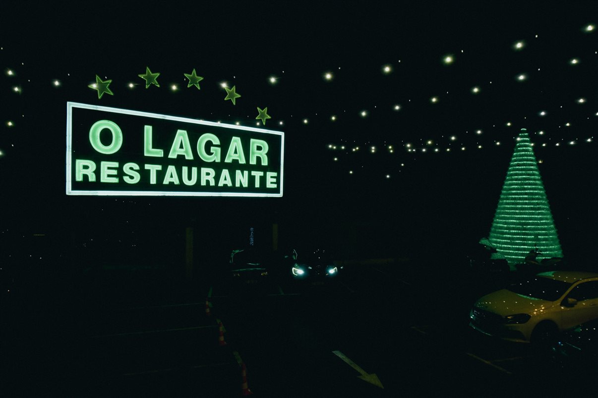 O Grupo de Folclore Cultural e Recreativo da Quinta Grande animou o jantar no restaurante O Lagar, no Estreito de Câmara de Lobos