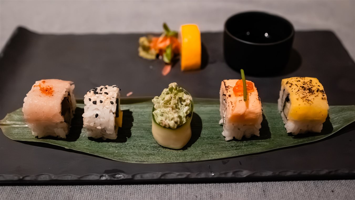 Sele&ccedil;&atilde;o de sushi como entrada no restaurante Pacific Rim, de especialidade asi&aacute;tica