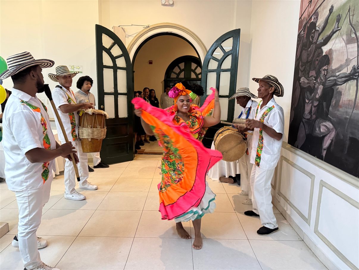 Agentes chegam em Cartagena para famtour da Visual