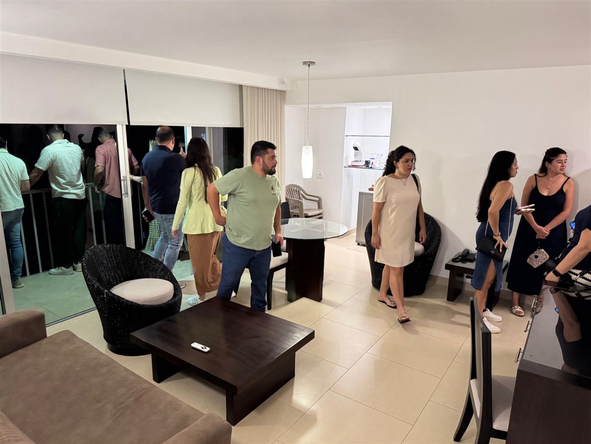 Agentes chegam em Cartagena para famtour da Visual