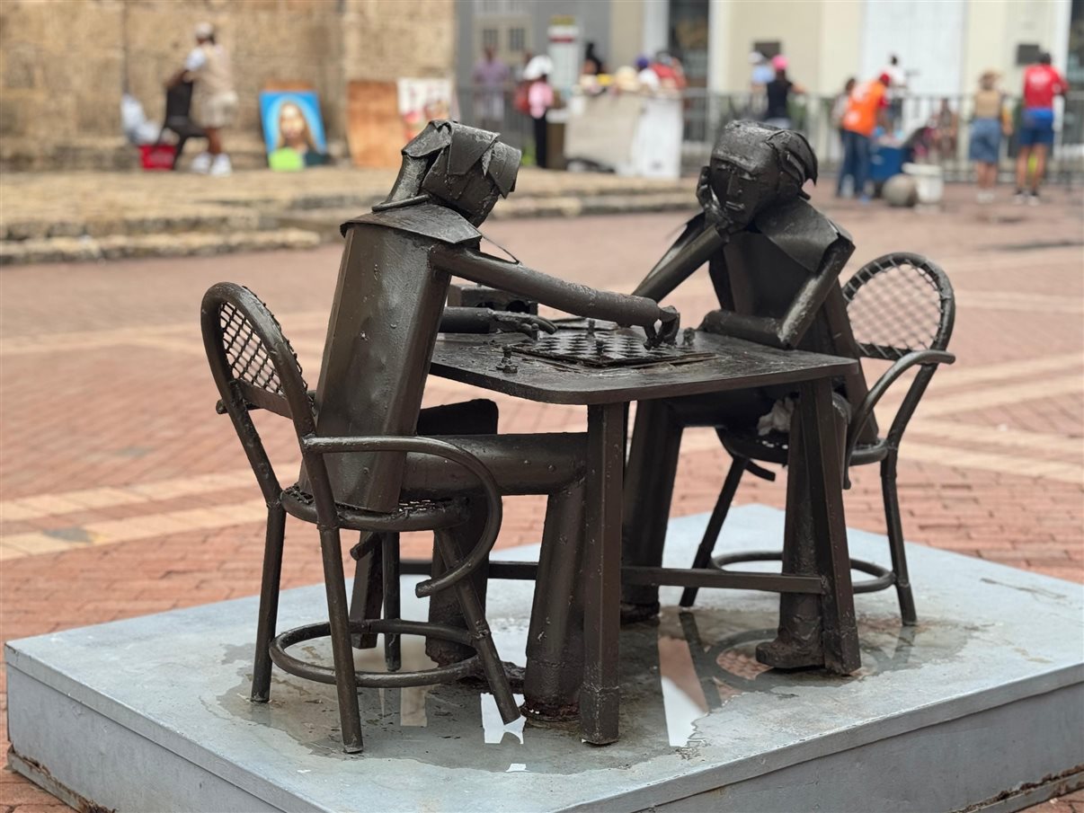 Henrique Gomes, da Personnalise Voyage, Wirley Ferreira, da Revelando o Mundo, Ricardo Sidaras, da PANROTAS, Fernando Alves, da IBR, Marcio Roberto, da São Judas Viagens, Hugo Lagares, da Visual Turismo, Italo Santos, da Kalina, Rodrigo Martines, da Visual Turismo, e Denys Duarte, da Alternativa Experience