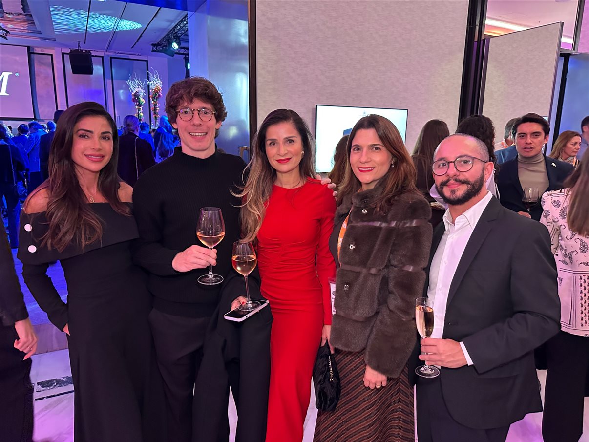 Renata Yano, da Teresa Perez Tours, Karian Mariath Michels, da Mundo Kaa, e Thomas Pedroni, do Beau-Rivage Pallace Lausanne e Chateau d'Ouchy