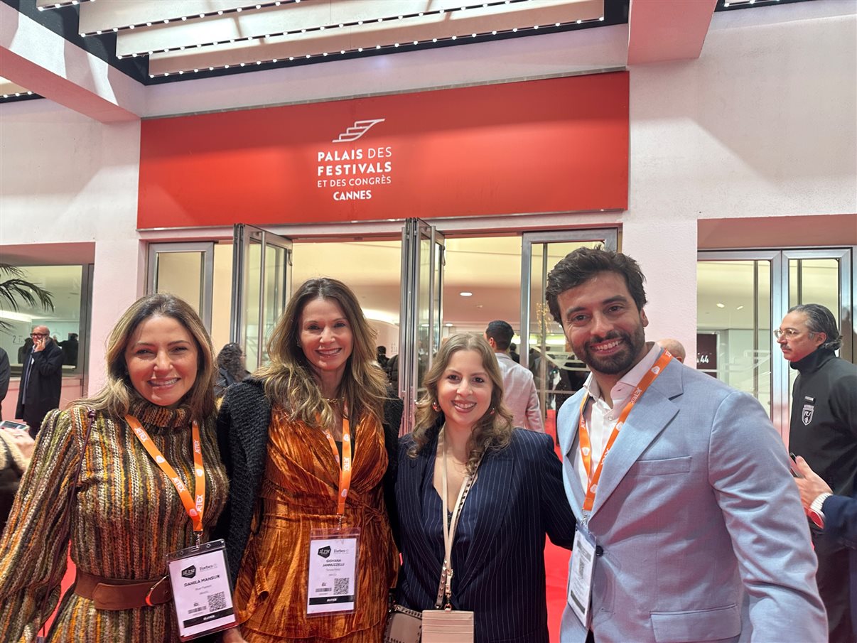 Renata Yano, da Teresa Perez Tours, Karian Mariath Michels, da Mundo Kaa, e Thomas Pedroni, do Beau-Rivage Pallace Lausanne e Chateau d'Ouchy