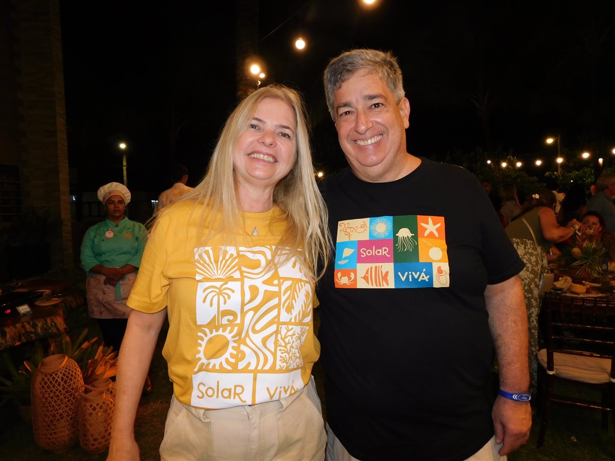 Eduardo Tiburtius, da Associação dos Hotéis de Porto de Galinhas, Marcelo Godeiro, da Webbeds, e Michelle Guedes, da Bancorbras