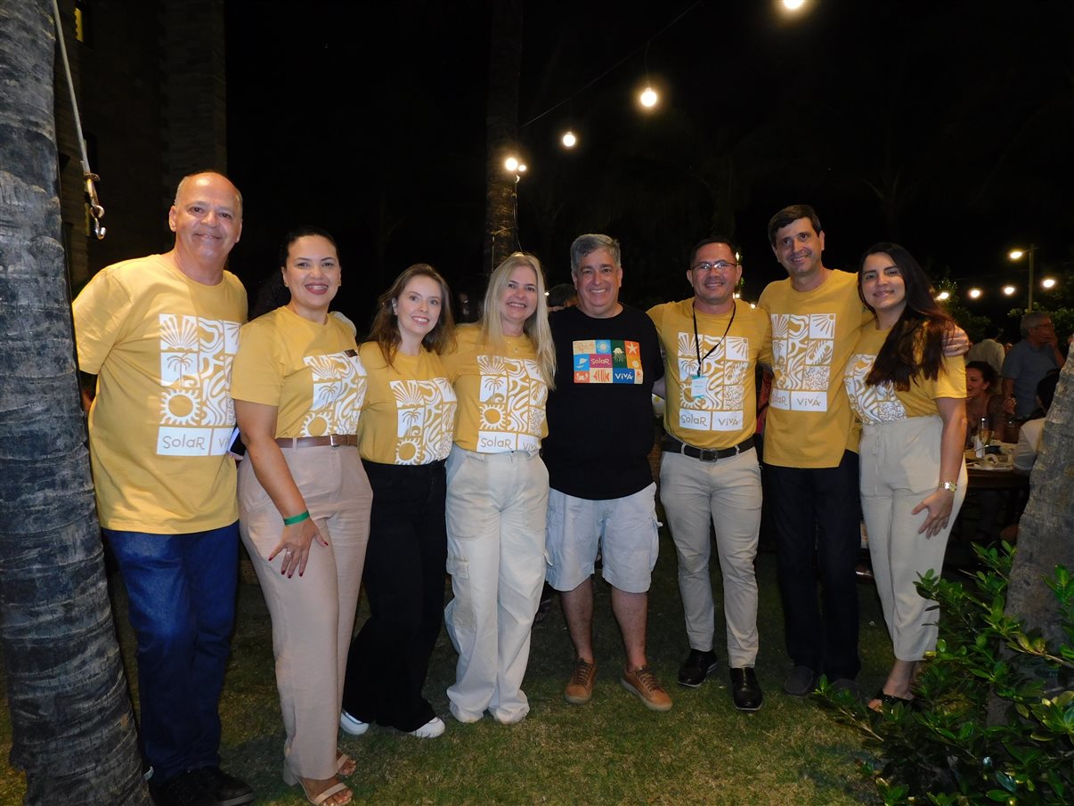 Eduardo Tiburtius, da Associação dos Hotéis de Porto de Galinhas, Marcelo Godeiro, da Webbeds, e Michelle Guedes, da Bancorbras