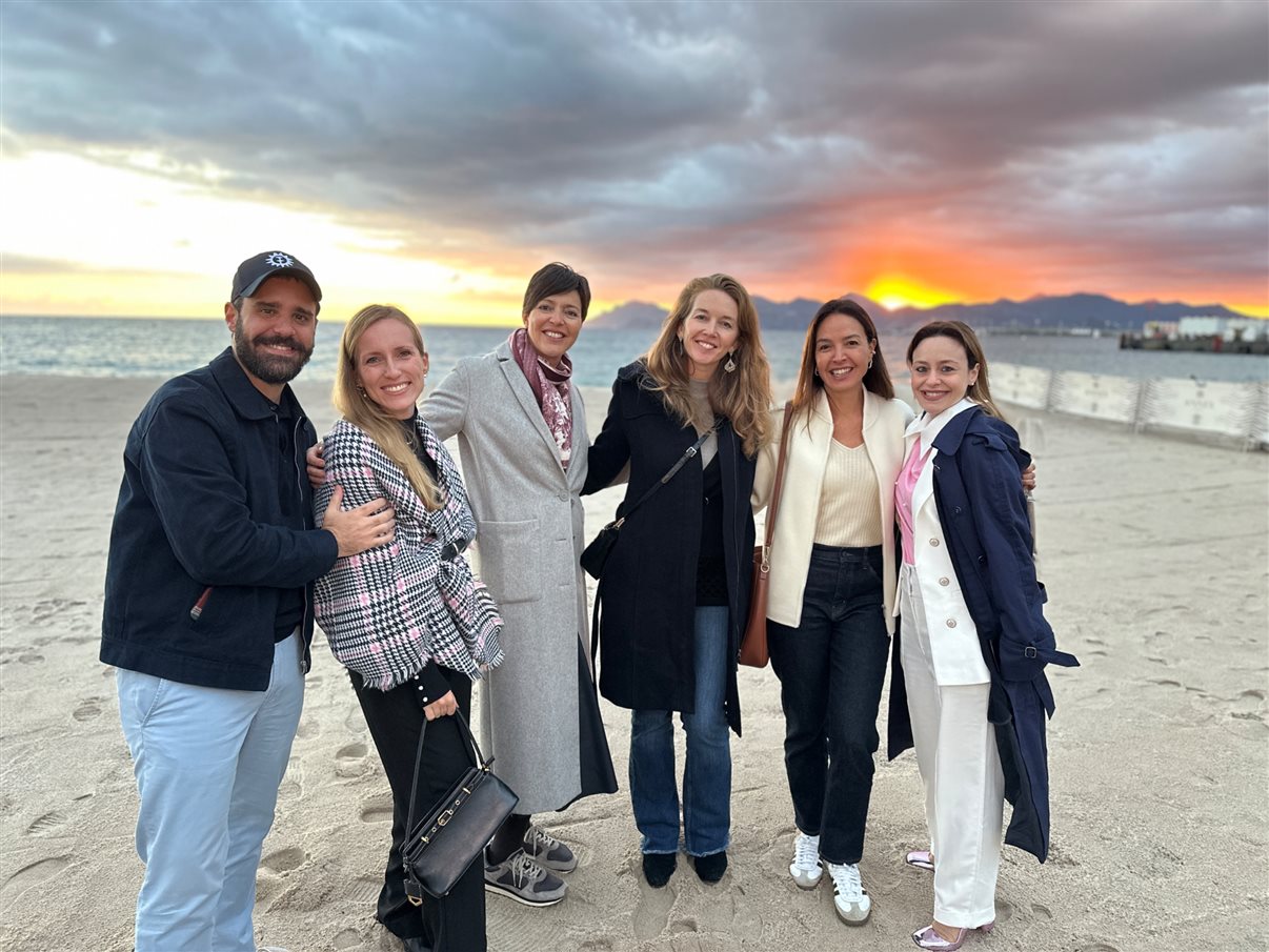 Sylvia Silva, da Embark Beyond Brasil, Tomas Perez, do TP Group, e Jennifer Ponton, da Embark Beyond