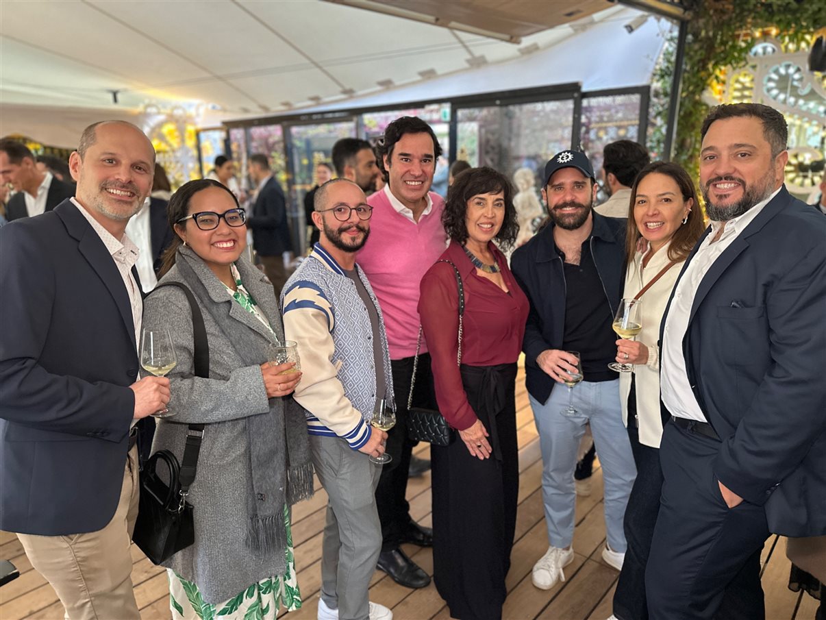 Sylvia Silva, da Embark Beyond Brasil, Tomas Perez, do TP Group, e Jennifer Ponton, da Embark Beyond