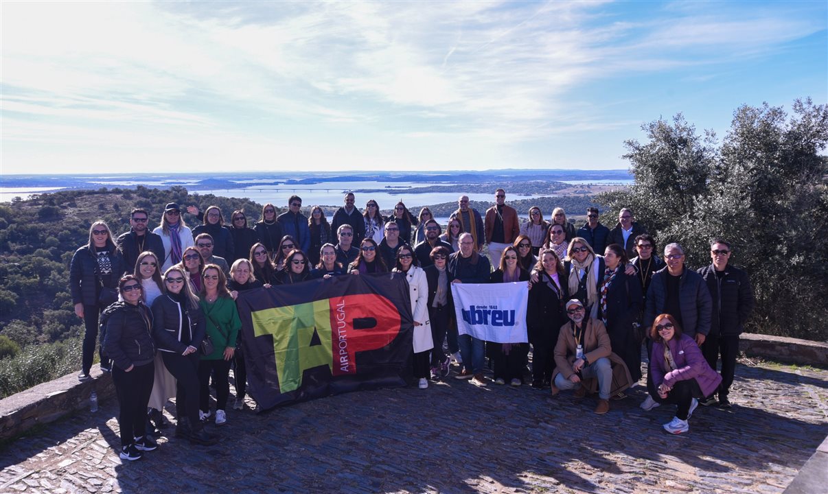 Nesta segunda-feira (1), o grupo percorreu a região ao redor de Évora, reunindo artesanato tradicional, património medieval, paisagens e cultura alentejana