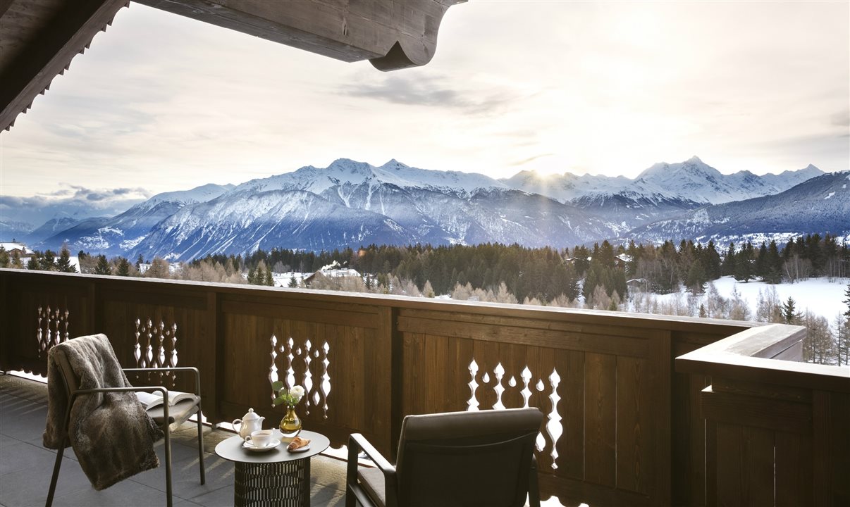 O Guarda Golf Hotel & Residences combina luxo alpino íntimo com um toque brasileiro distinto