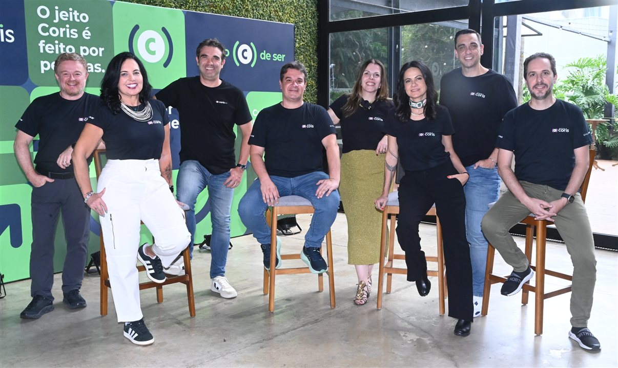 Alessandro Jarzynski, Claudia Brito, Andre Domiciano, Luiz Gustavo, Juçara Serrano, Tais Mahalem, Bruno Venâncio e Marcelo Galbe, da Coris