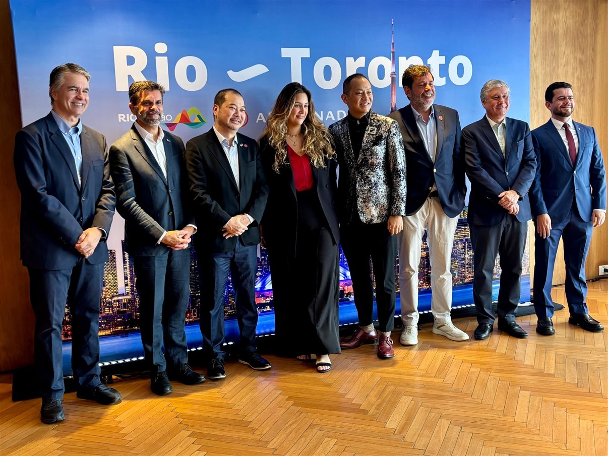 Representantes da Air Canada, do RioGaleão e do trade brasileiro