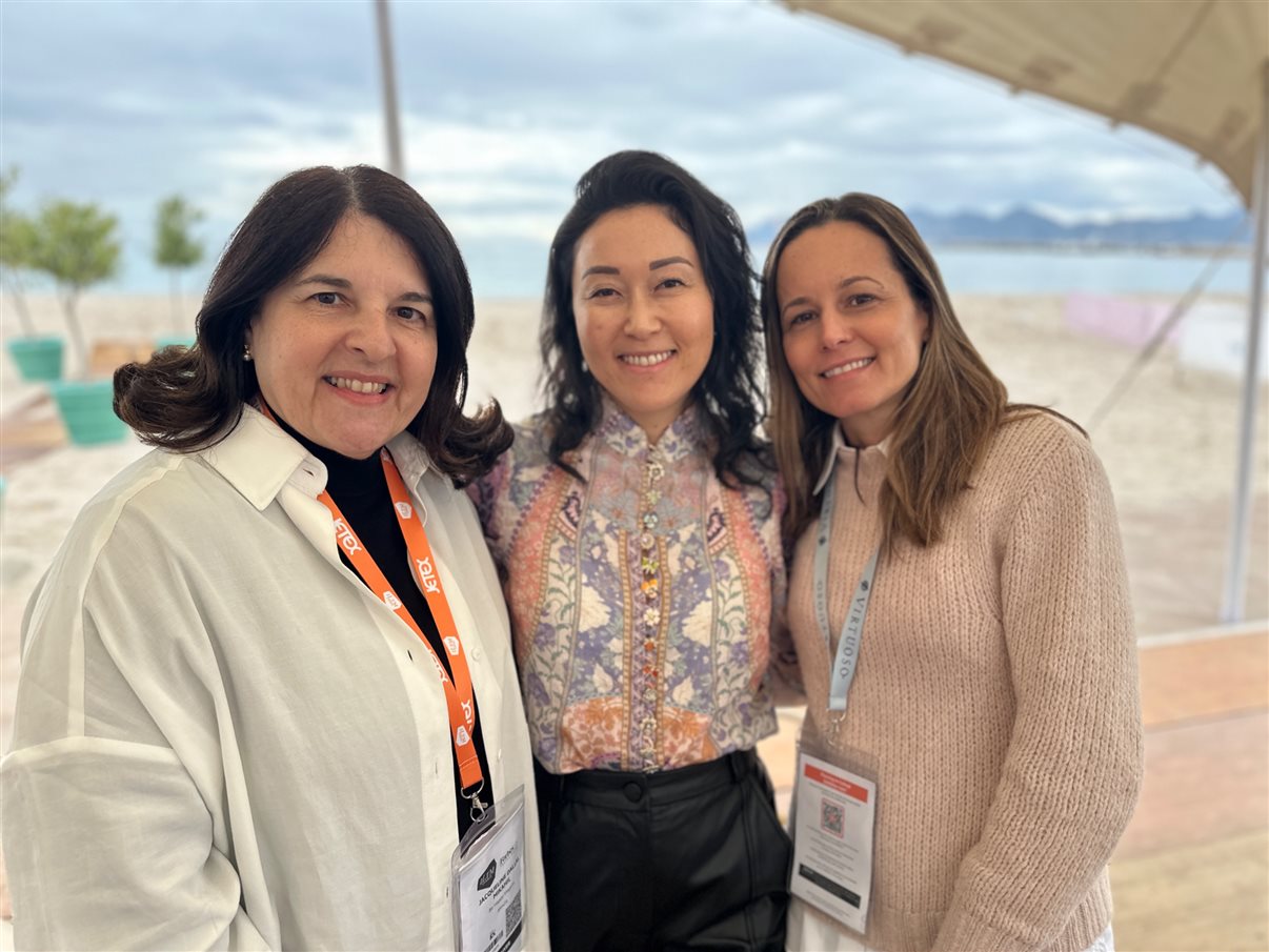 Jaqueline Dallal, da LTN Brasil, Mayra Iguchi, da Hip Hotels, Liliana Biolchini, da Travel Place, Diego Rumazza e Davide Balladrini, da Starhotels, Gabriel Camargo, da CT Operadora, Mauricio Menendez, da Starhotels, e Natalia Marchi, da Marchi Travel