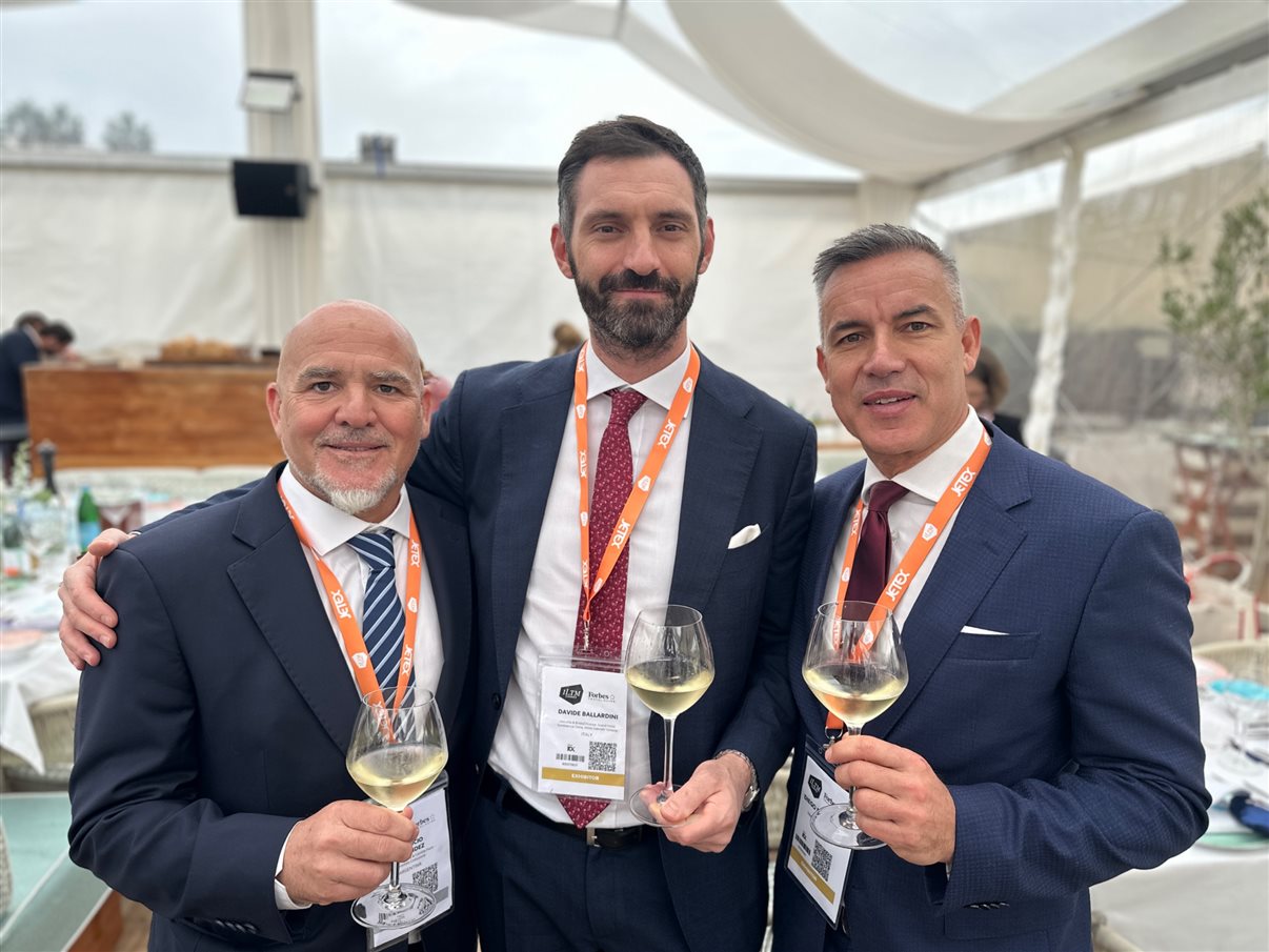 Jaqueline Dallal, da LTN Brasil, Mayra Iguchi, da Hip Hotels, Liliana Biolchini, da Travel Place, Diego Rumazza e Davide Balladrini, da Starhotels, Gabriel Camargo, da CT Operadora, Mauricio Menendez, da Starhotels, e Natalia Marchi, da Marchi Travel