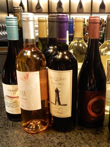 Carta de vinhos inclui de Cabernet Sauvignon a Pinot Noir