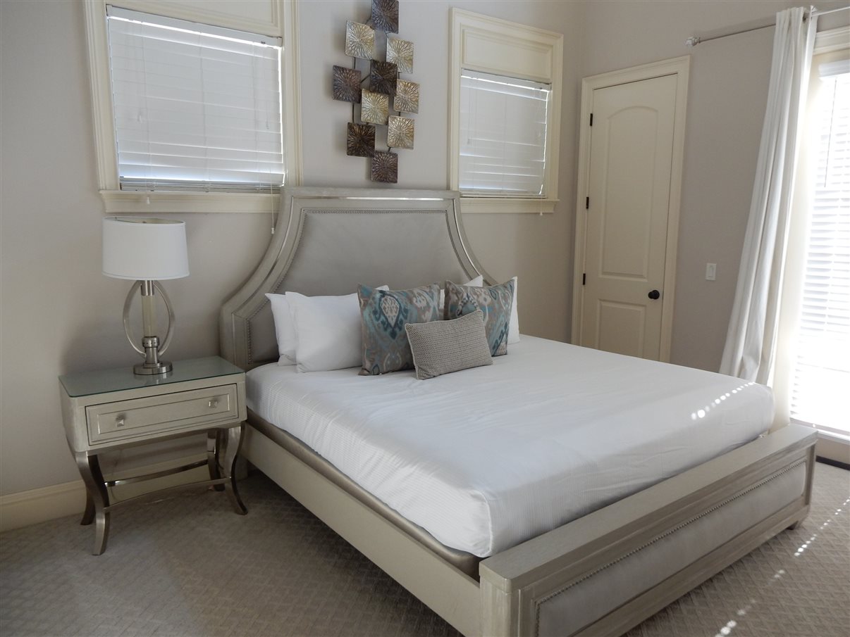 Quartos s&atilde;o confort&aacute;veis e espa&ccedil;osos