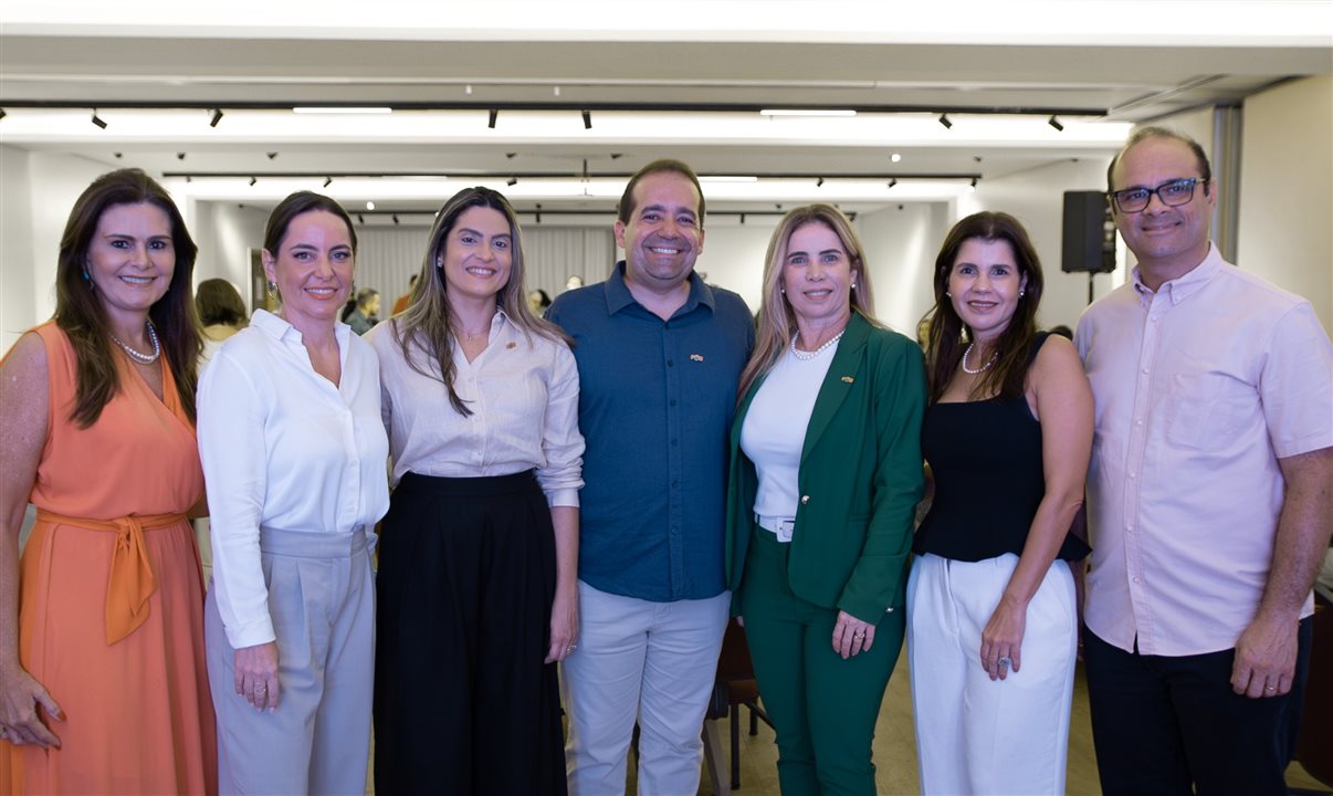 Ivana Bezerra, Clarisse Linhares, Denise Carrá, Leonardo Araripe, Suemy Vasconcelos, Cláudia Diniz e Daniel Fiúza, do Visite Ceará - Fortaleza Convention & Visitors Bureau