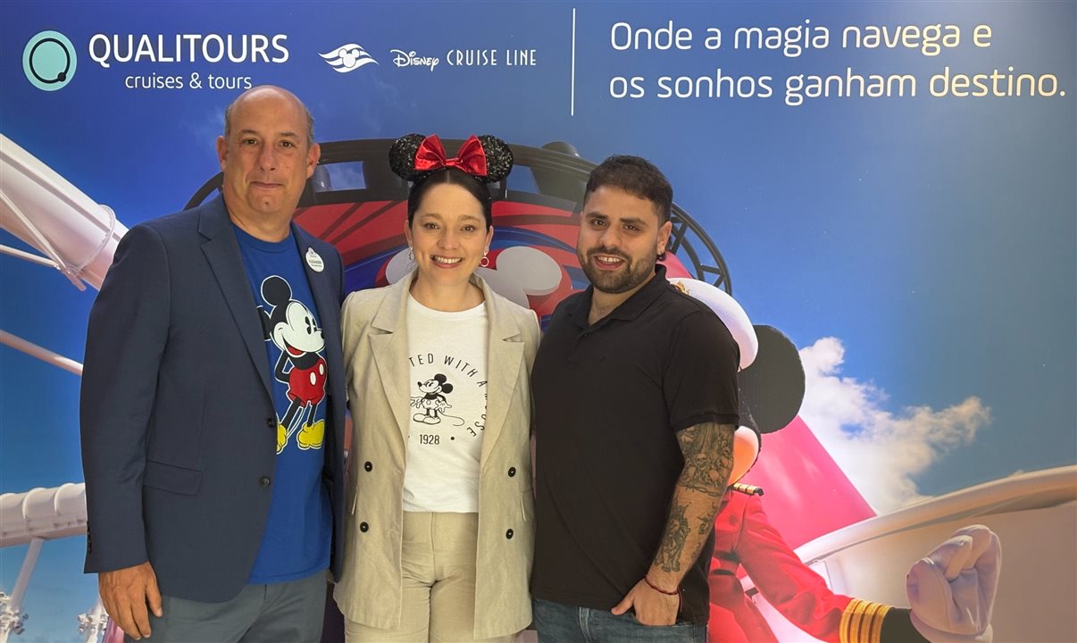 Alexander Haim, da Disney Destinations, com Maryane Giacometi, da BeFly, e João Pedro Barbado, da Qualitours
