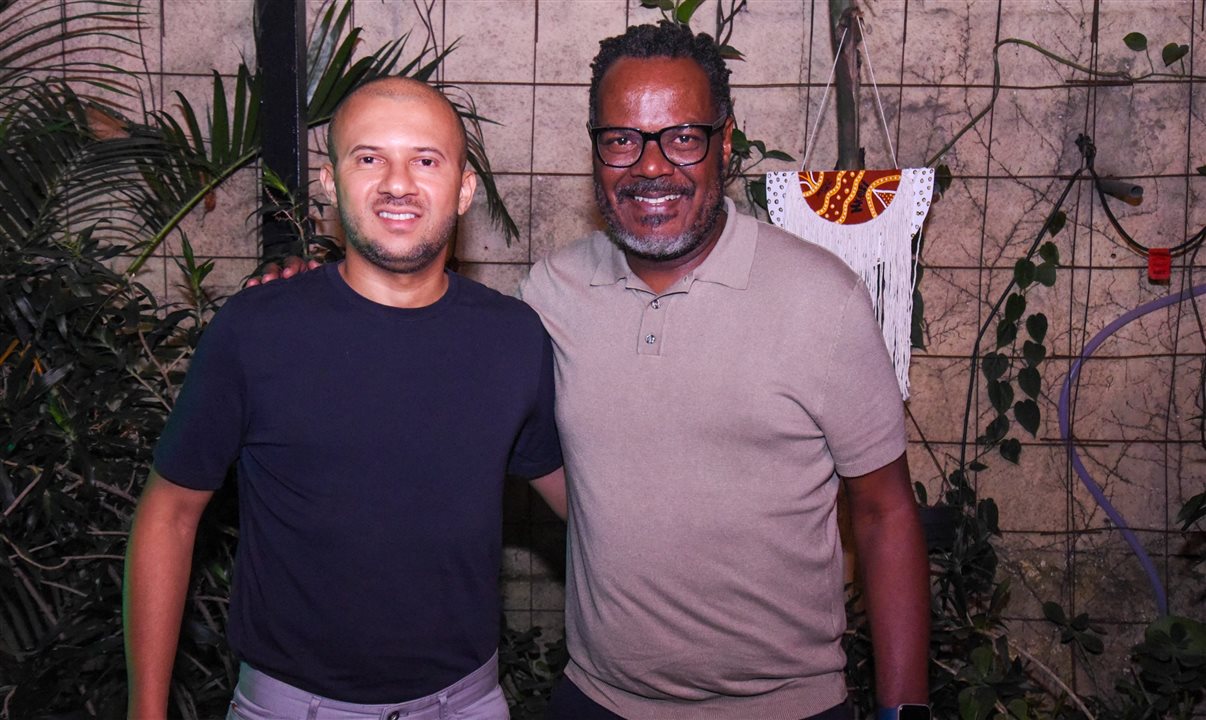 Raphael Rocha, da Luggo, ao lado de seu mentor, Jackson Soares, da BeFly