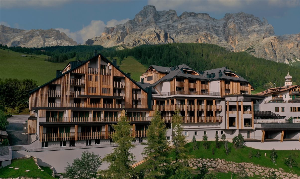 Aman Rosa Alpina está localizado na vila de San Cassiano