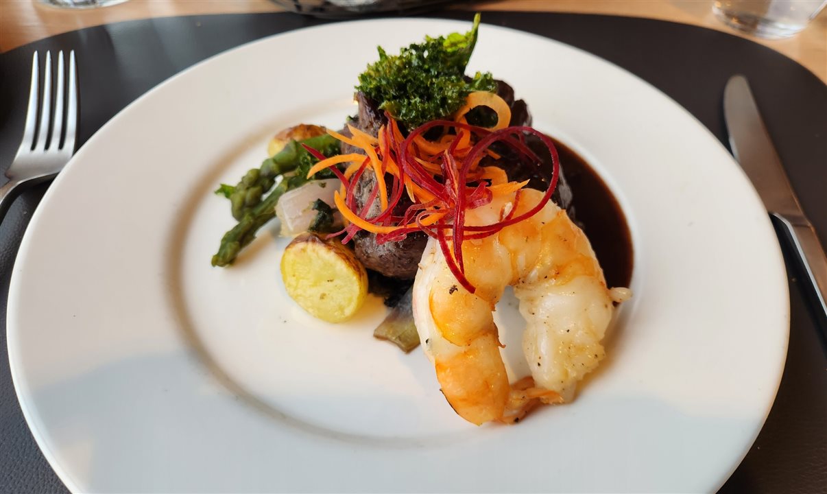 Land and Sea foi uma das opções a la carte no restaurante Aune