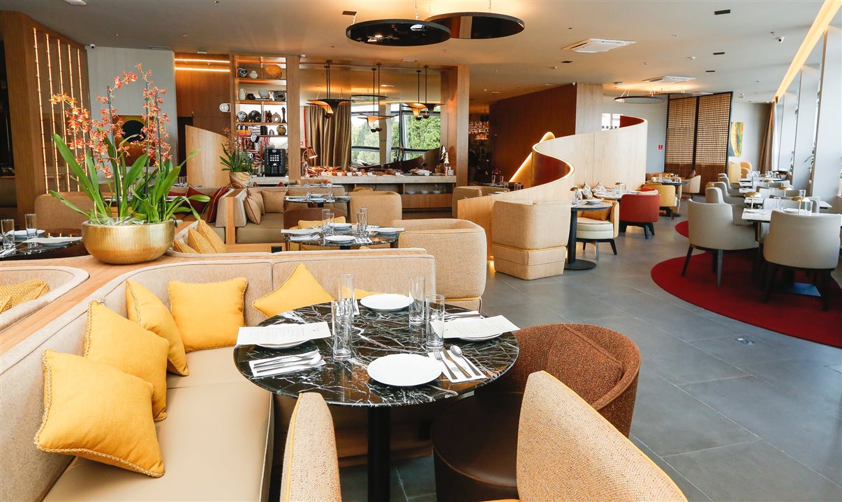 O novo espaço pré-viagem no Terminal 3 do Aeroporto Internacional de Guarulhos tem 500 metros quadrados e cerca de 100 assentos