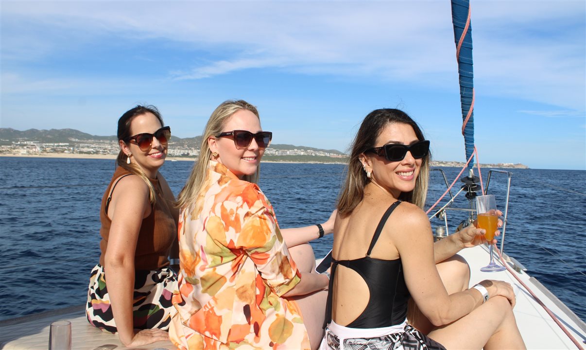 Bruna Pedroso (BRT), Tiana Lopes (BWT) e Priscilla Ferreira (Confiança)