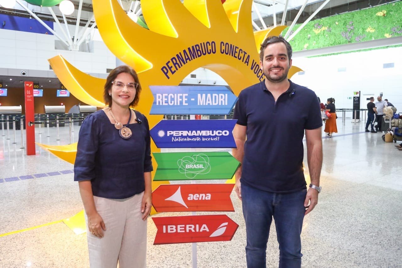 Priscila Krause, vice-governadora de Pernambuco, e Eduardo Loyo, presidente da Empetur
