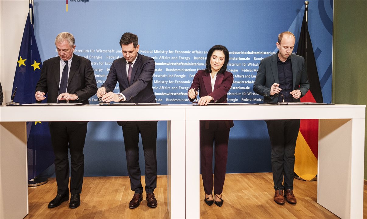 Pierfrancesco Vago, Olaf Lies, Katherina Reiche e Dennis Rohde