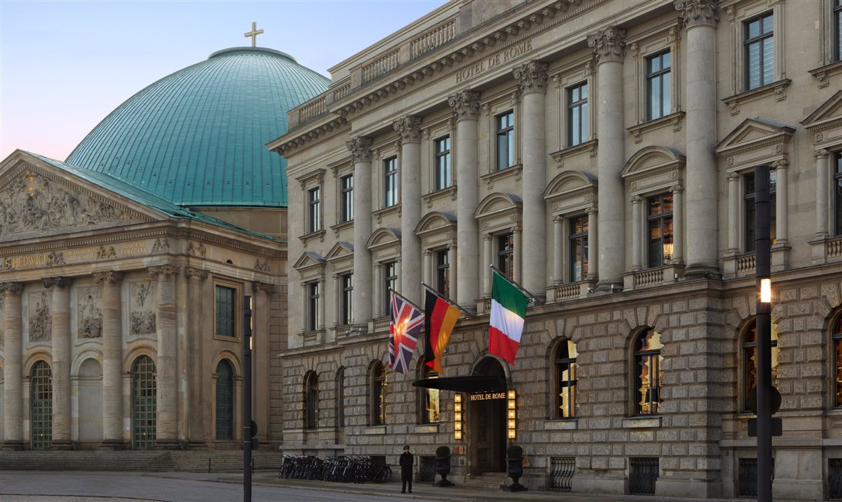 Após restauração, Four Seasons Hotel Berlin irá destacar as características originais e o legado do edifício