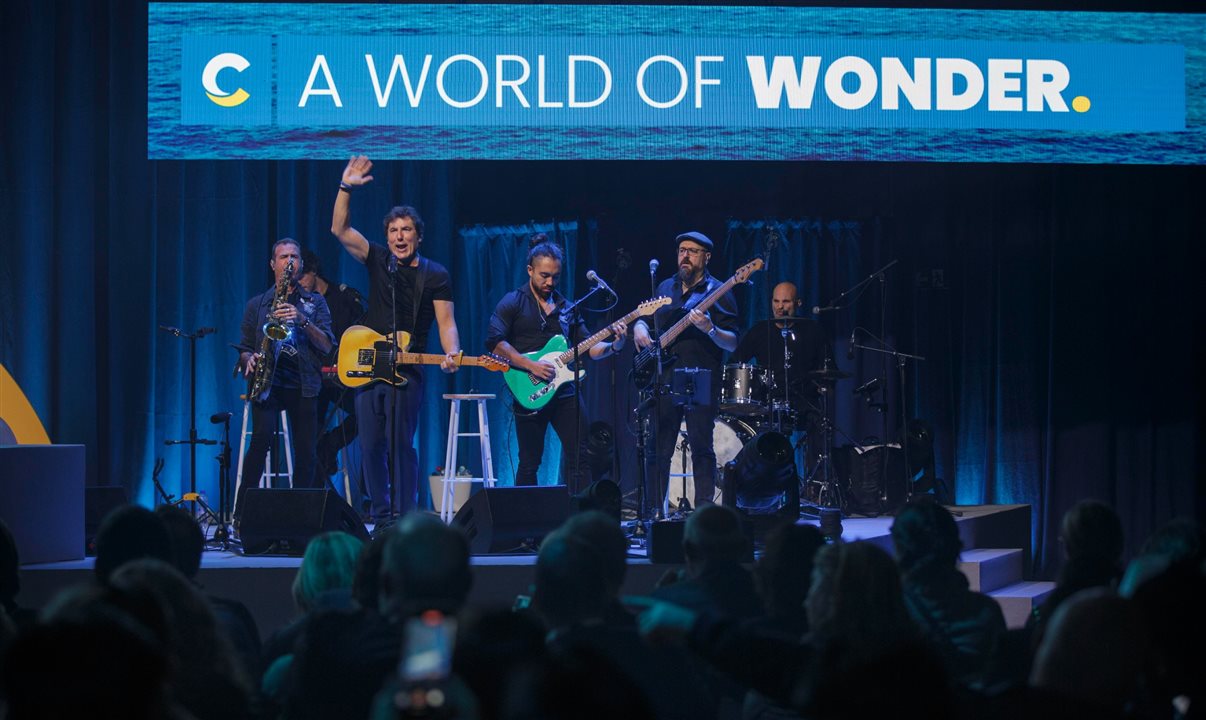 Abertura do Costa Global Summit, que reuniu cerca de 2,5 mil participantes, entre parceiros, agentes de viagens e convidados internacionais