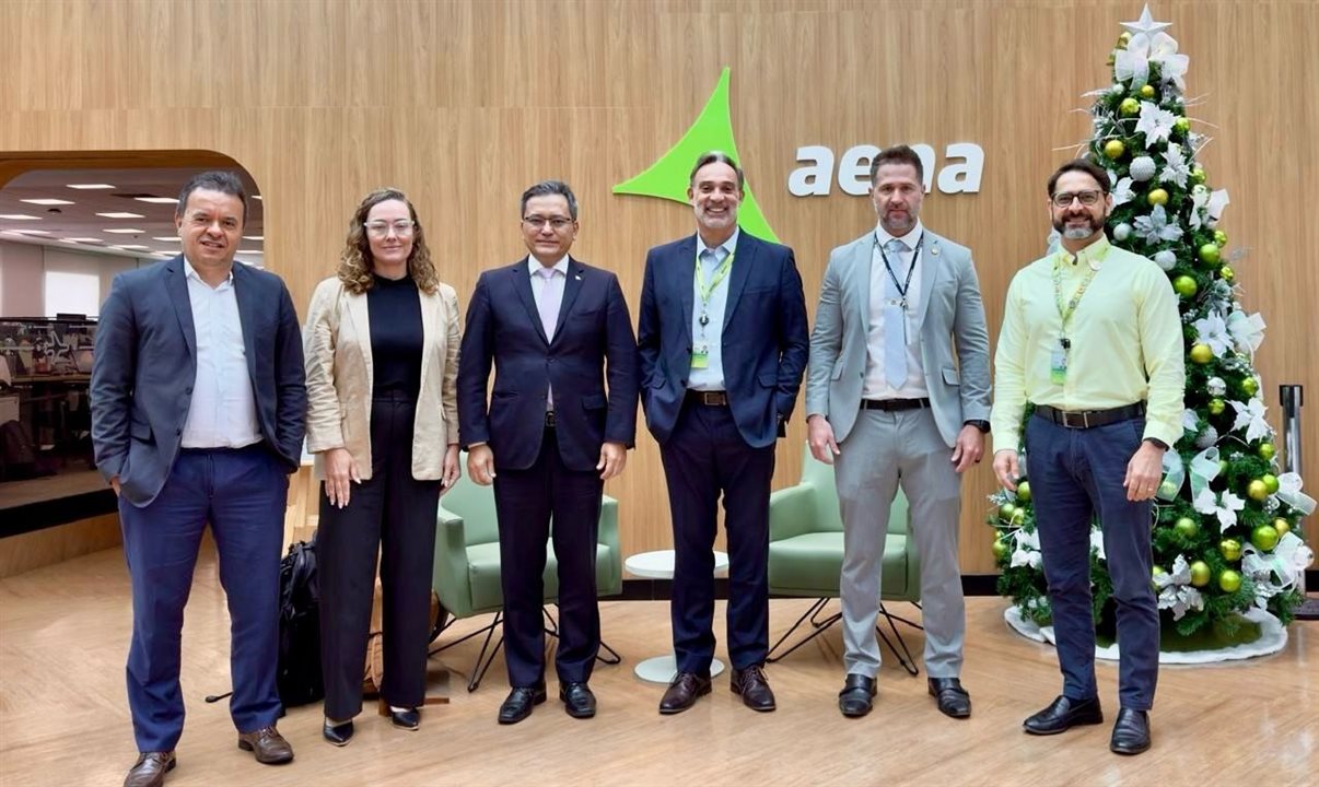 Kleber Meira, CEO do Aeroporto de Congonhas, se reuniu com o Secretário Especial da Receita Federal do Brasil, Robinson Barreirinhas, além de auditores do governo