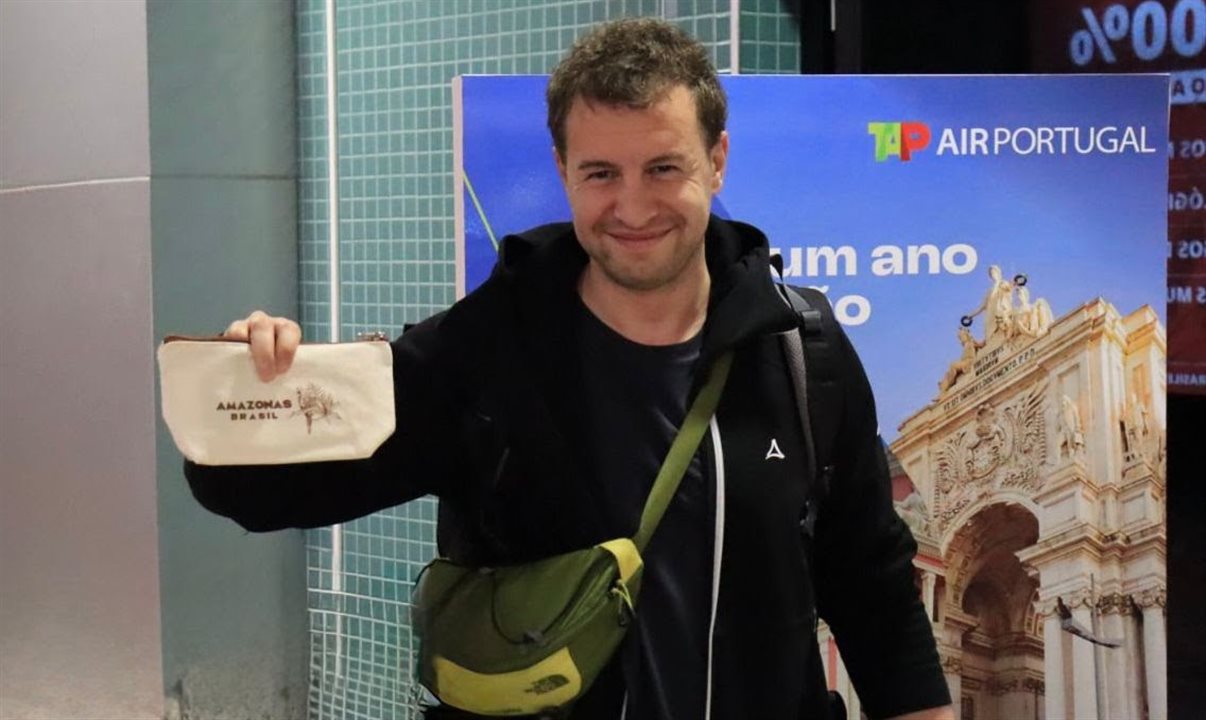 No desembarque do passageiro que simbolizou o recorde, a Tap Air Portugal, em parceria com Amazonastur e a Vinci Airport, preparou uma recepção especial no aeroporto de Manaus