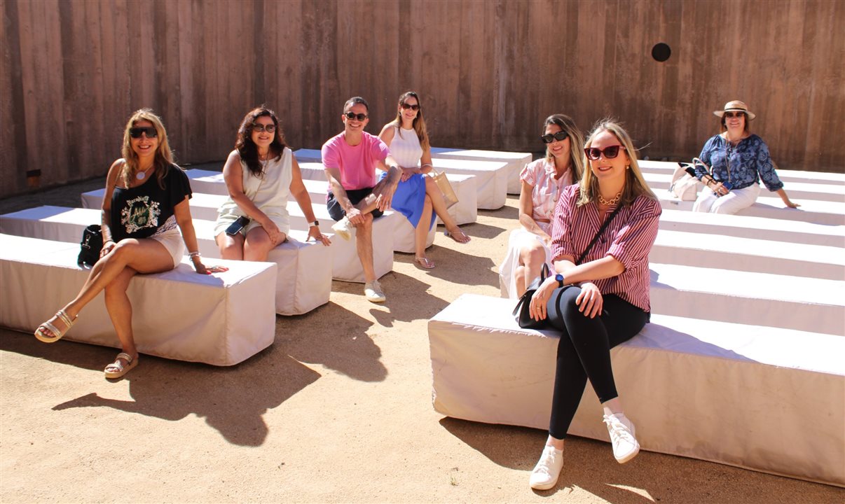Beatriz Lopes (Copa Airlines), Adriana Cavalcanti (Abreu), Lucas Paci (Tyller), Bruna Pedroso (BRT), Priscilla Ferreira (Confiança) e Tiana Lopes (BWT) com Diana Pomar (Turismo de Los Cabos)