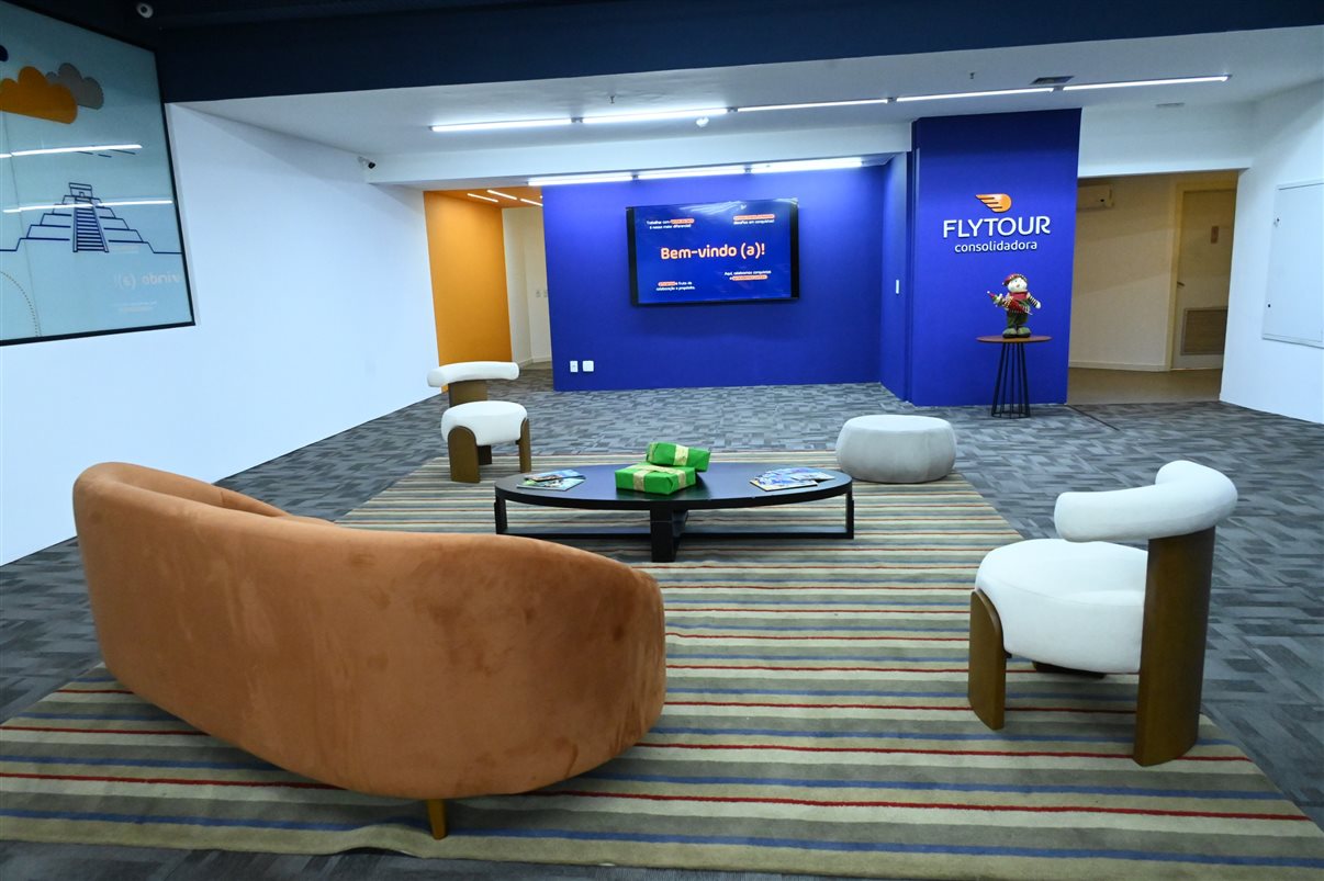 Entrada da nova sede da Flytour Consolidadora