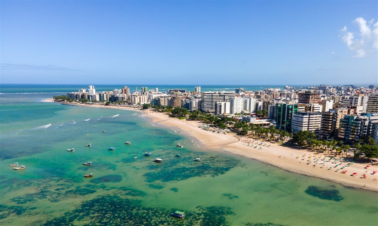 Maceió foi o destino top 1 em vendas na Azul Viagens em 2025