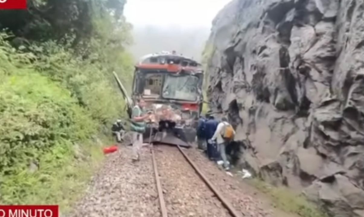As causas do acidente ainda estão sendo apuradas pelas autoridades locais