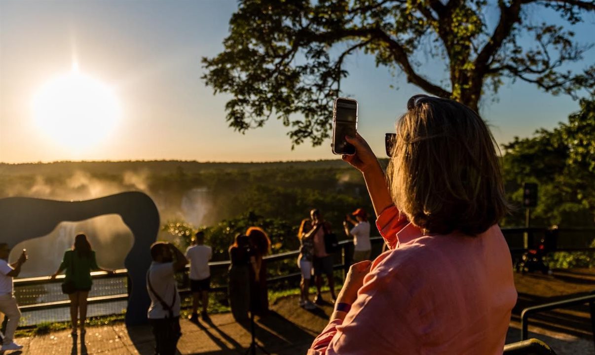Apenas no mês de dezembro, o Paraná recebeu 152.161 viajantes de outros países