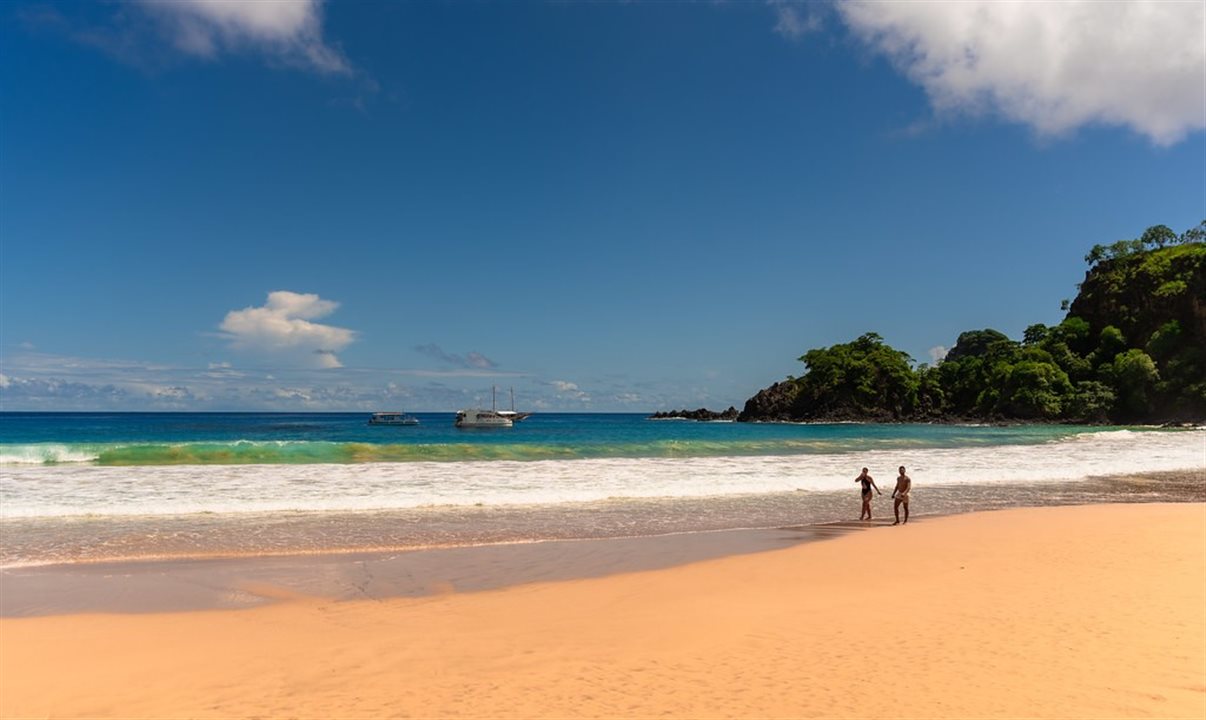 Noronha vai além das praias paradisíacas