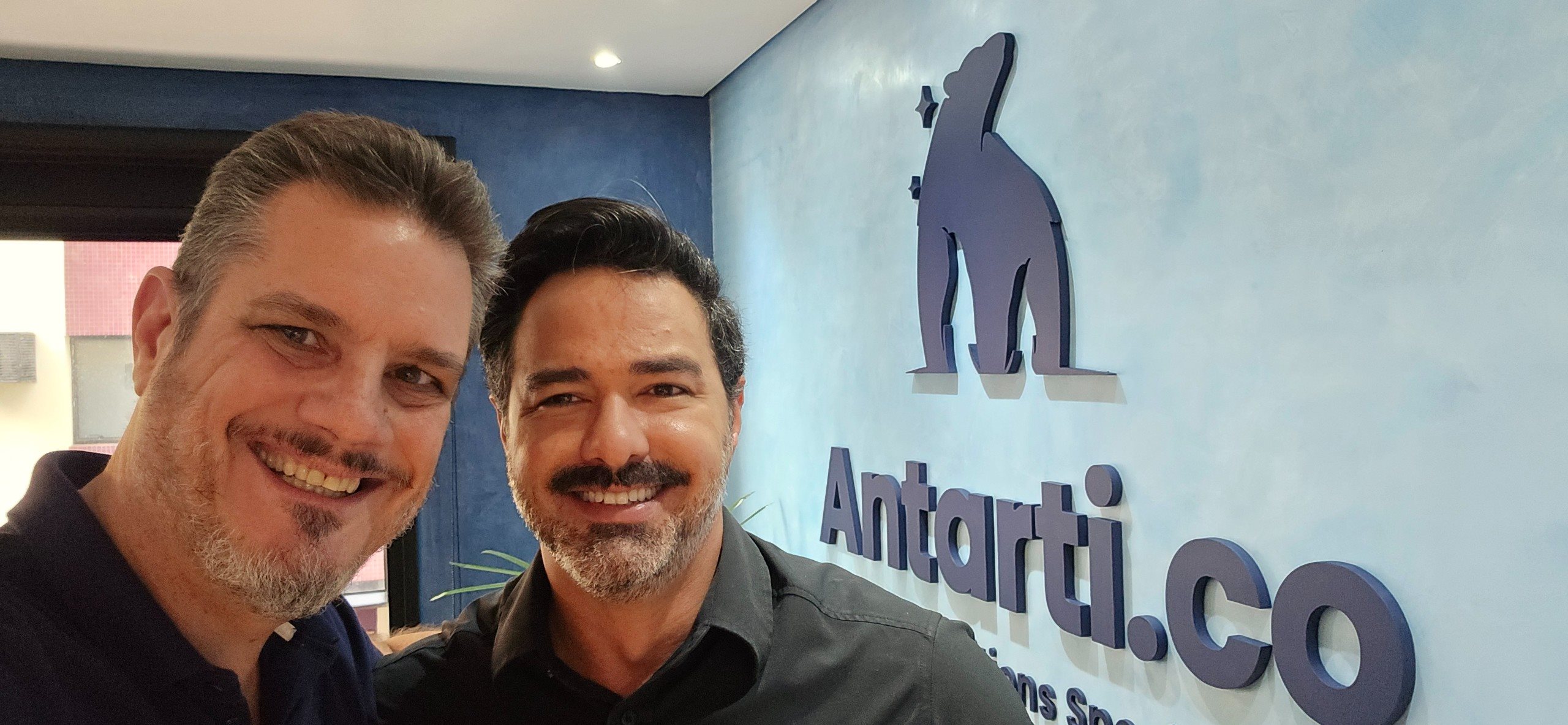 Edi Guerreiro, da Antarti.co, com Flavio Policarpo, da Scenic