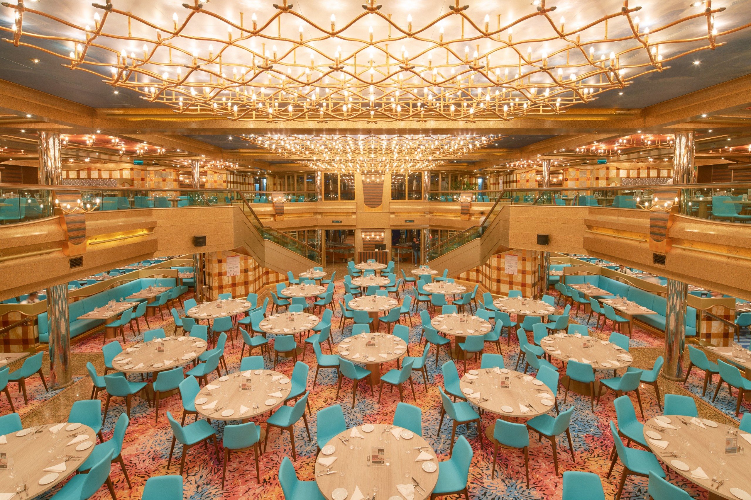 Na América do Sul, os eventos a bordo estão disponíveis de novembro de 2026 a abril de 2027 