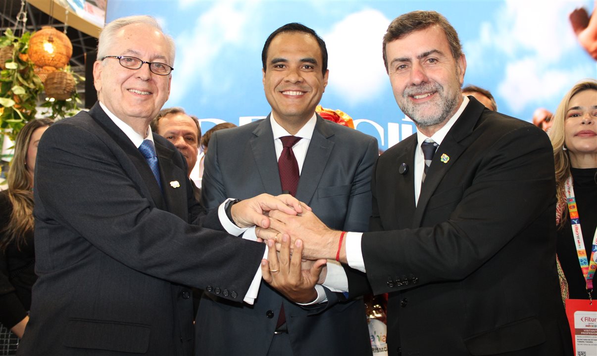 Luiz Alberto Figueiredo, embaixador do Brasil na Alemanha, Gustavo Feliciano, ministro do Turismo, e Marcelo Freixo, presidente da Embratur