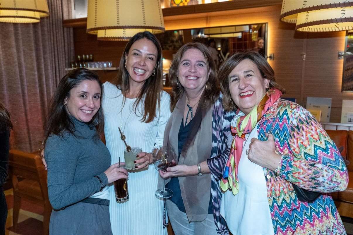 Alexandra Gómez, da MT Global, Mariana Rosa, da Passion Collection, Idoya, da Godwana Experiences, e Mari Chelo, da Anyway Viajes 